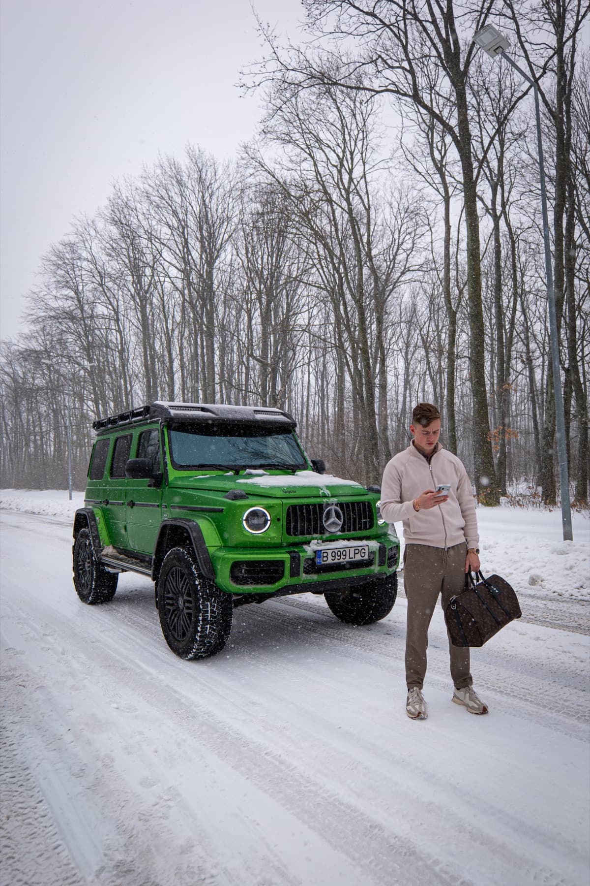 Charles De Keyser, winter shoot with the G-Wagon, shot by Viraly